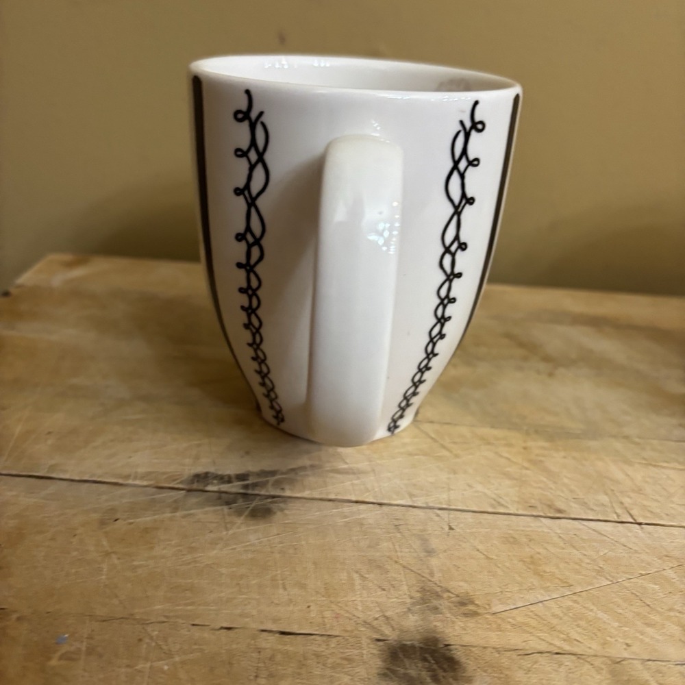 Pottery Barn Set Of 2 Black White Coffee Cups Mugs Made in Brazil‎ Vintage - Picture 5 of 8